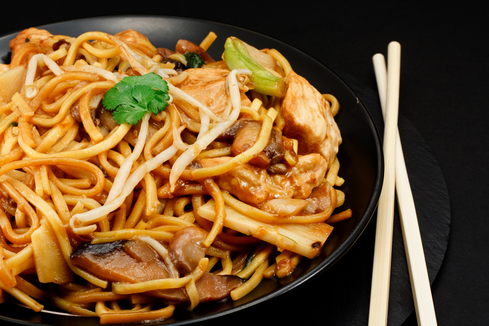 chinese-cuisine-explained-what-s-the-difference-between-chow-mein-lo