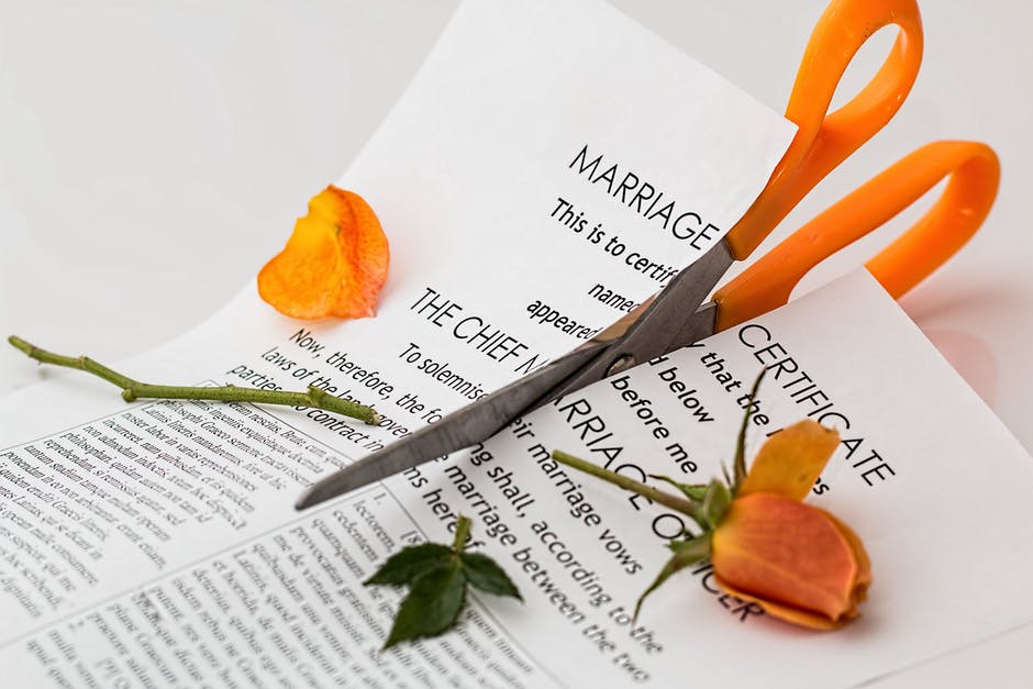 What are the advantages of divorce?