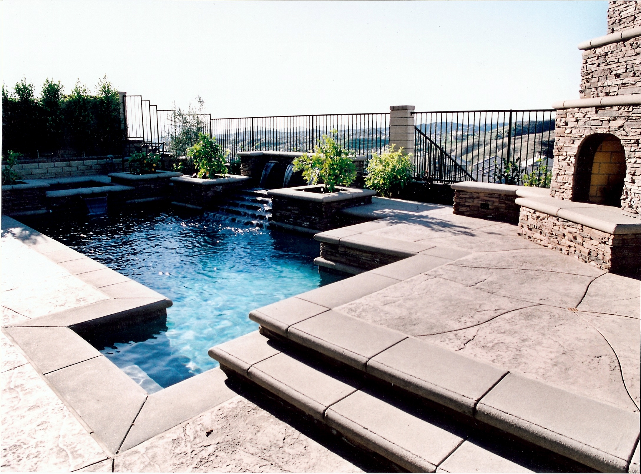 4 Reasons To Install A Fire Pit In The Backyard Scv Pools Spas