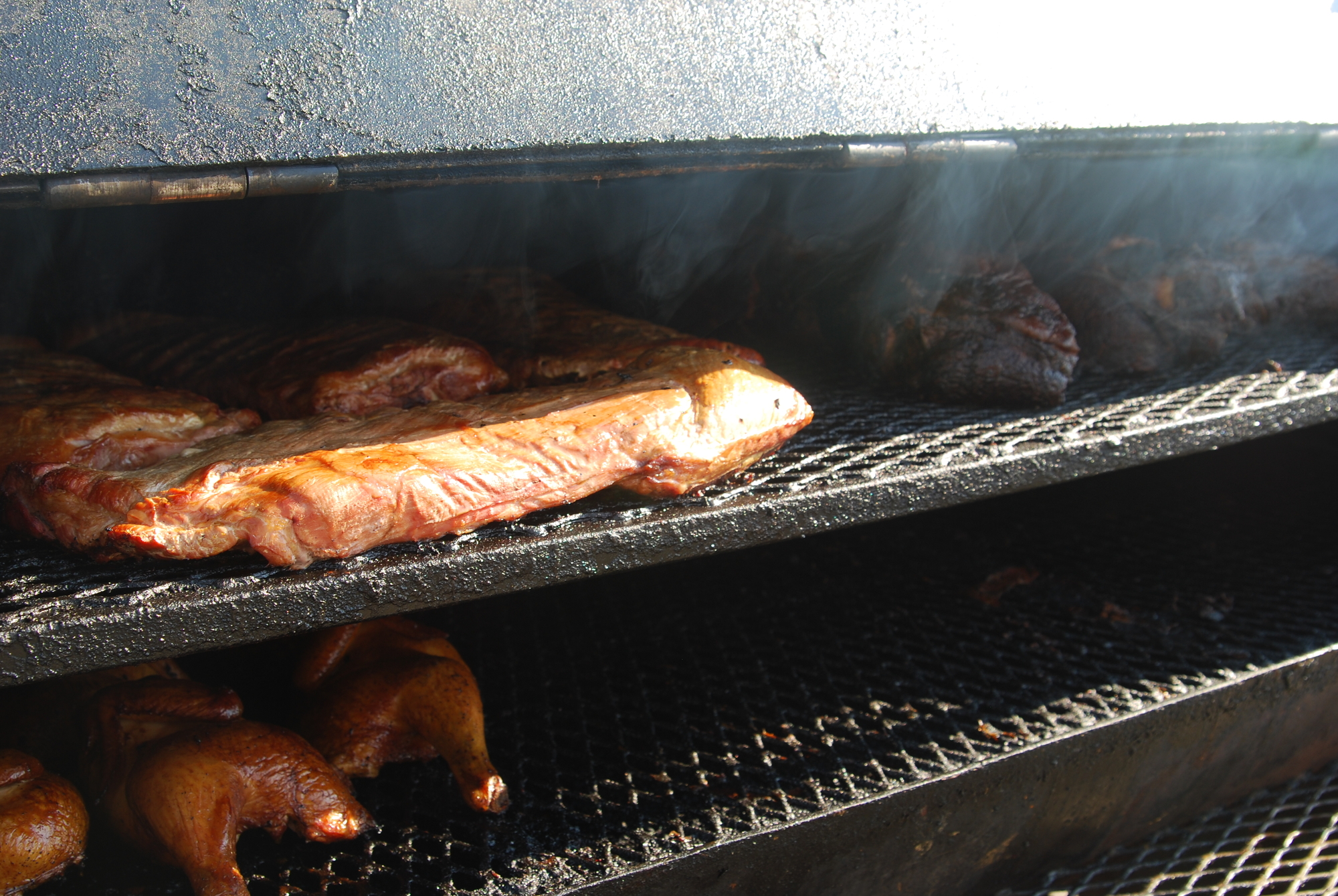 Barbecued Vs. Smoked Meat: What's the Difference? - Dickey's Barbecue ...