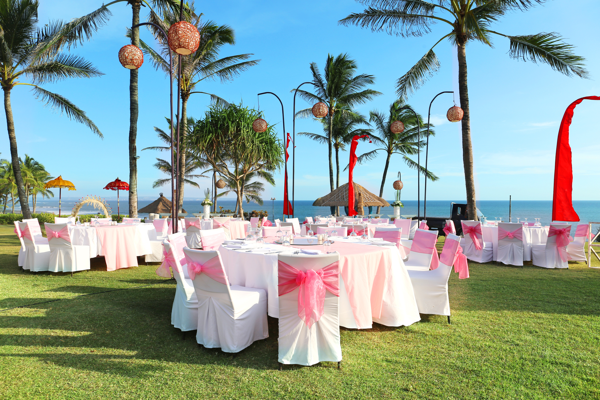 4 Tips To Plan A Destination Wedding In Hawaii Manoa Grand