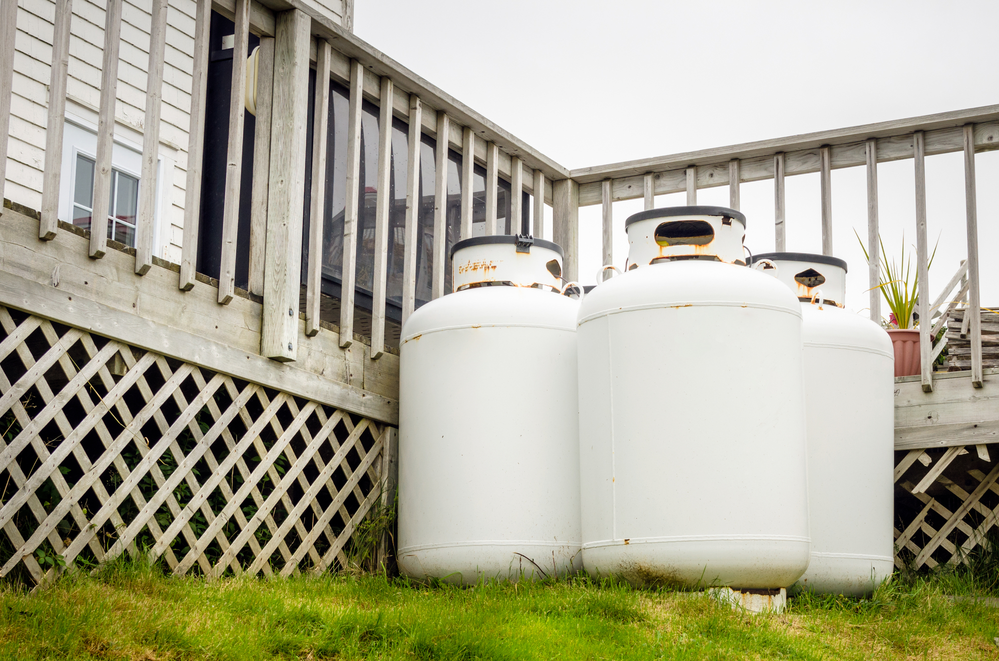 3-ways-to-store-propane-safely-owens-energy