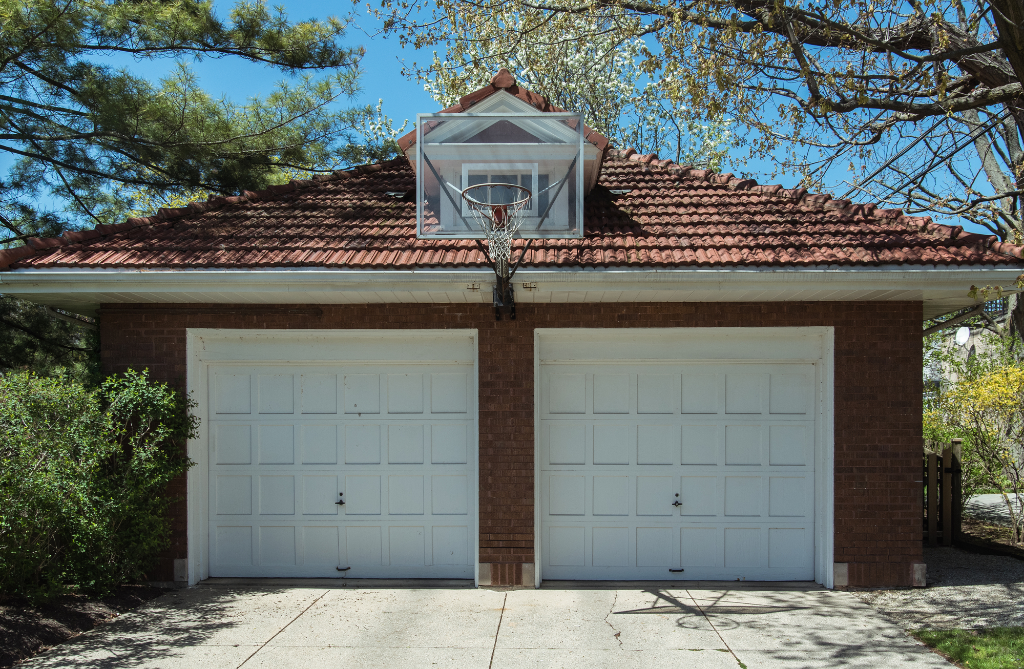 3 Tips For Installing A Garage Basketball Hoop Tracey Door Co