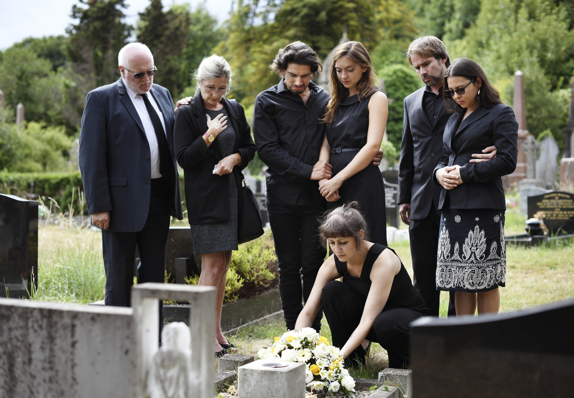 Ropa para funeral mujer en verano