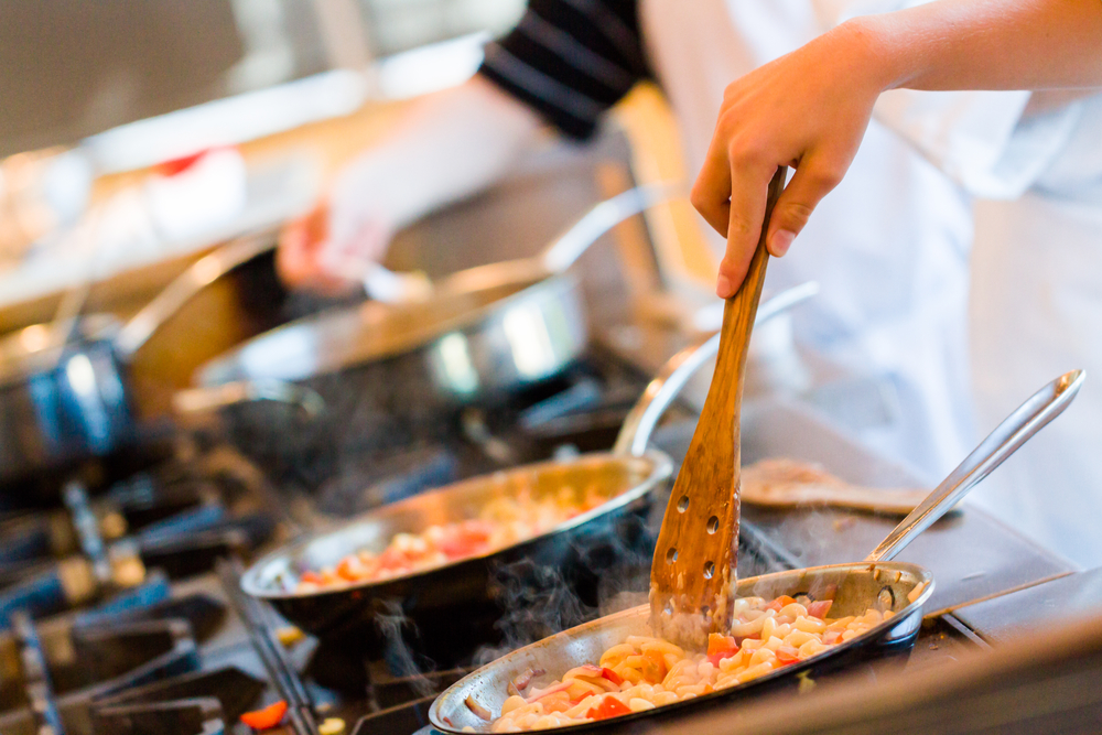 3 Reasons to Make Your Next Corporate Event a Cooking Party ...