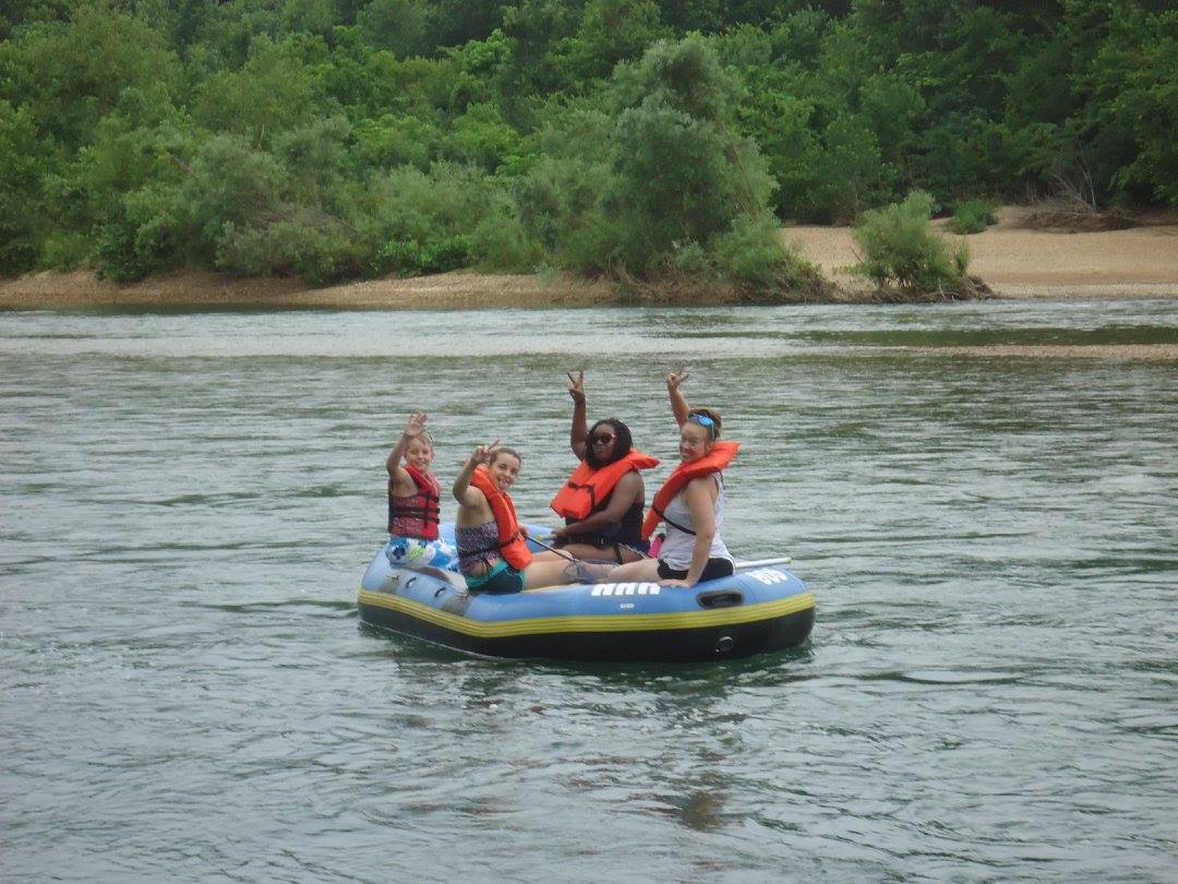 float trips in doniphan mo