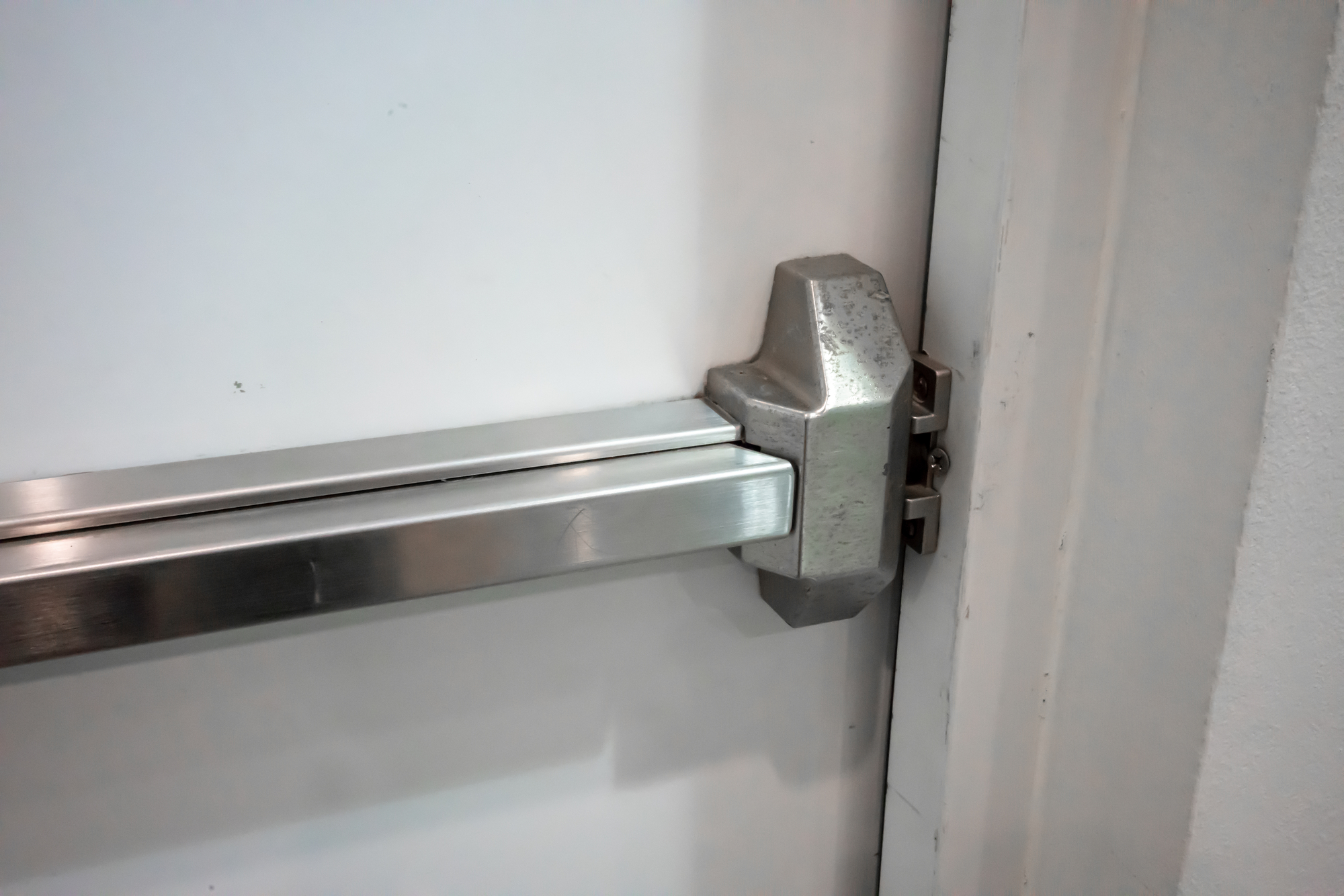 3 Tips for Choosing Commercial Door Hardware Fortress Safe and Lock