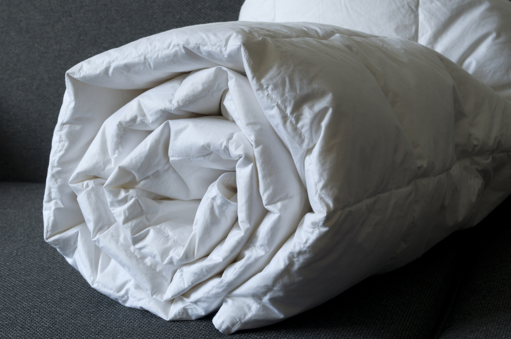 Down Comforter Vs Duvet Which Is More Comfortable Sleep