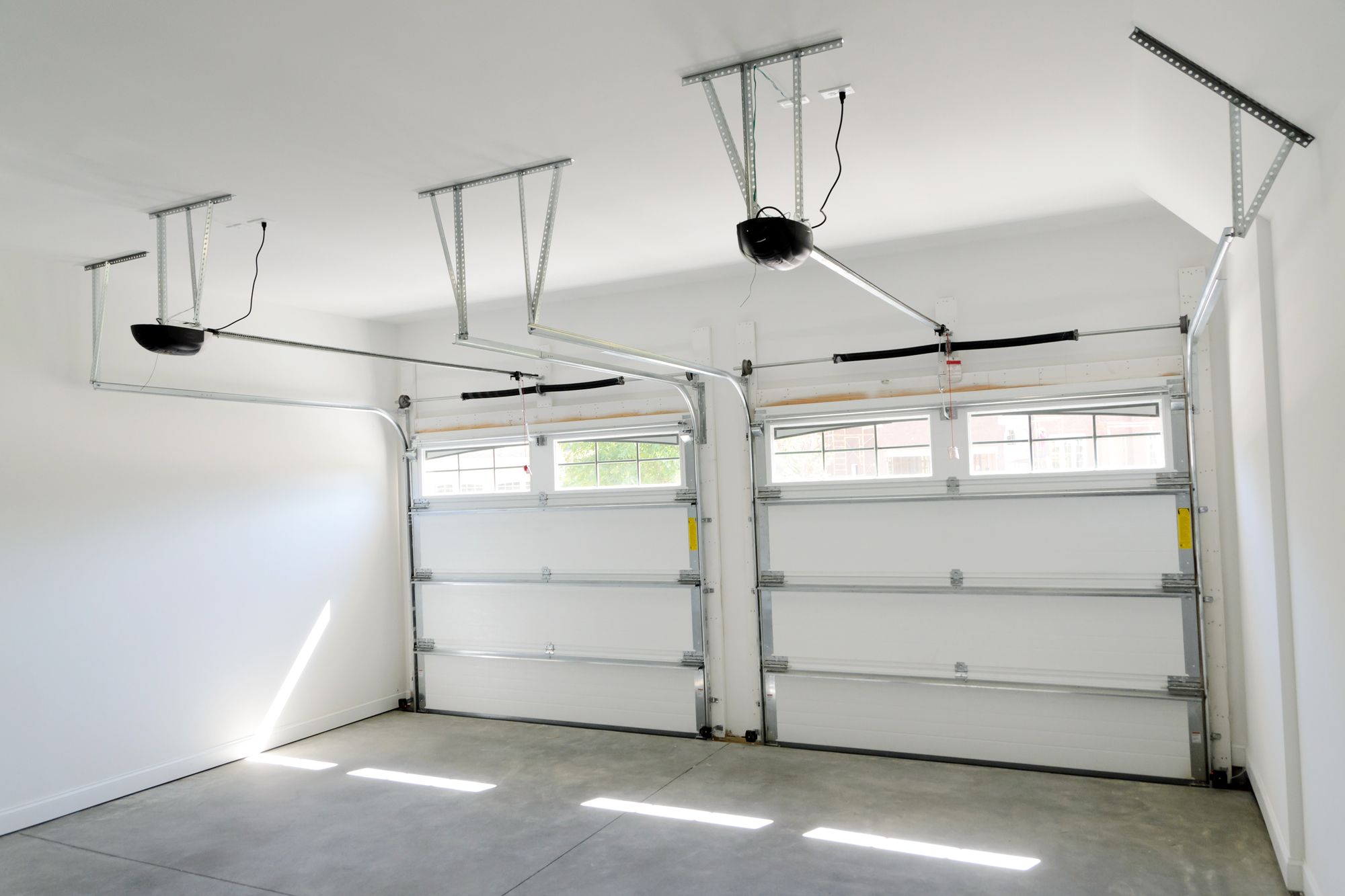 Four Warning Signs You Need To Replace Your Lousy Garage Door