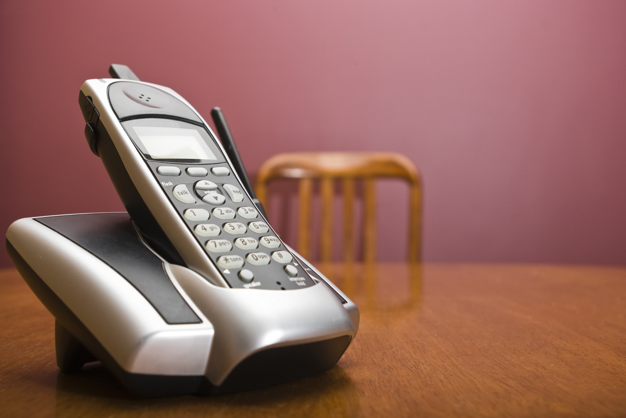 3-reasons-you-still-need-a-home-phone-truvista