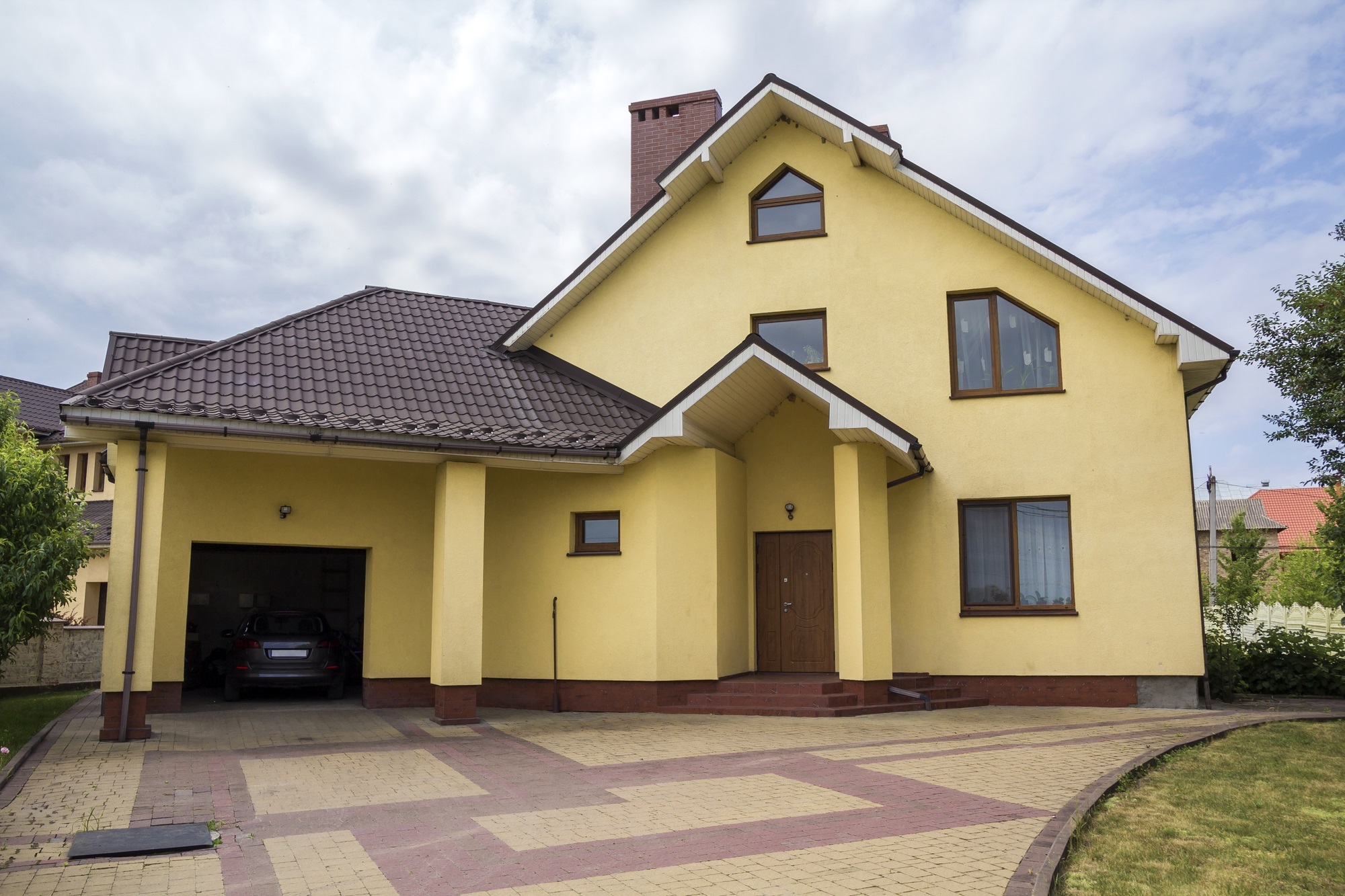 3 Reasons To Park Behind A Closed Garage Door Superior Overhead